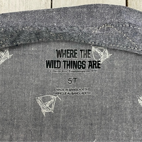 WHERE THE WILD THINGS ARE Chambray Short Sleeve Button Down Shirt - Picture 5 of 7